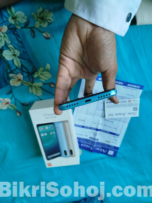 Mi A2 lite (4/64)